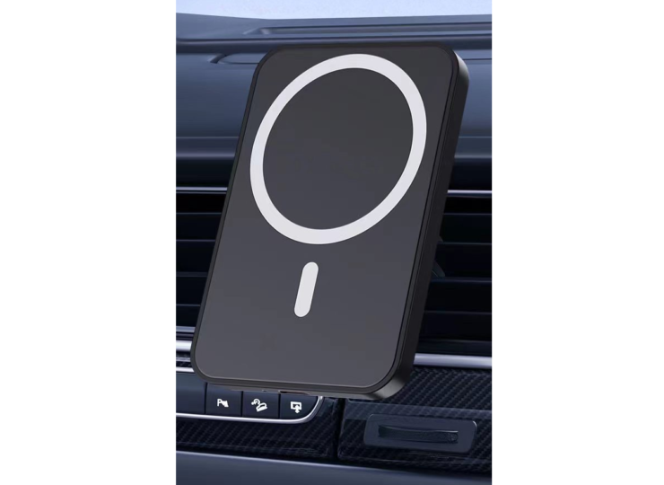 Lazos ラソス マグネット式 ワイヤレス充電器 車載用 iPhone12以降 ブラック L-MGCC-BK