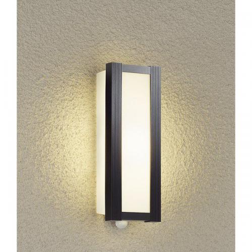 ダイコー DAIKO DXL-81413C [ポーチ灯 センサー付き 黒枠カバー]